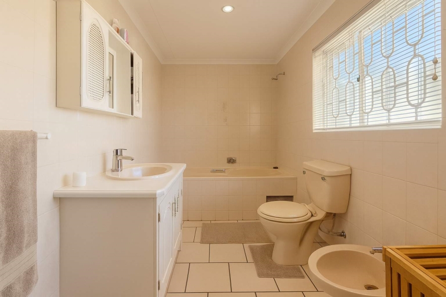 5 Bedroom Property for Sale in Ladybrand Free State